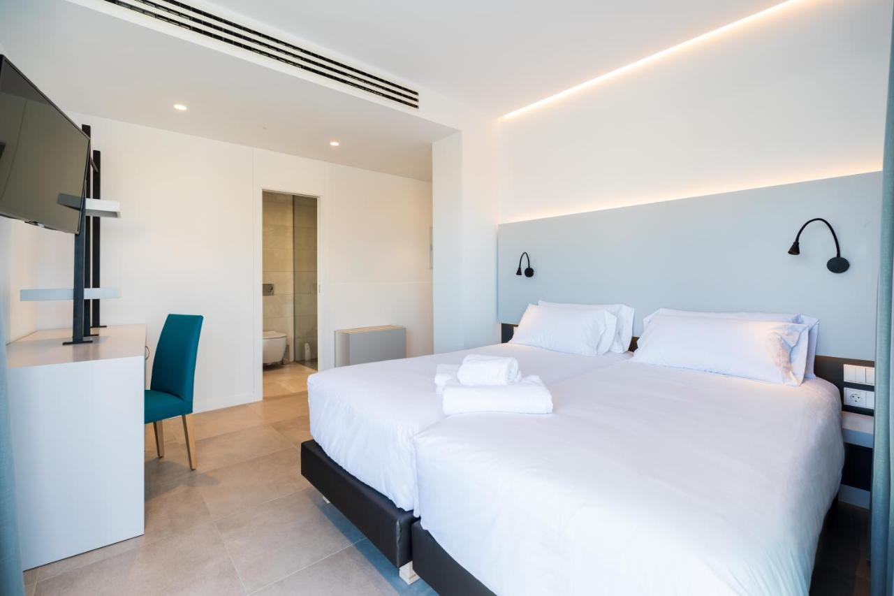 Hotel Dormos